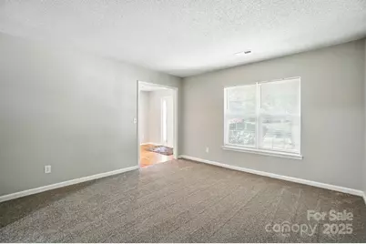 11121 Nolet Court, Charlotte, NC 28215 - Photo 9