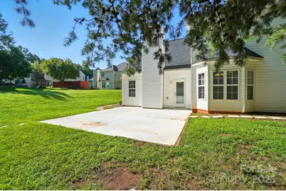 11121 Nolet Court, Charlotte, NC 28215 - Photo 37