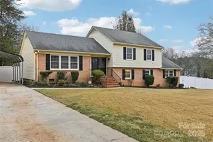 1104 Colony Ct, Gastonia, NC 28056 - Photo 3
