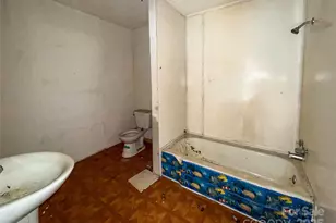 218 Cub Creek Rd, Bakersville, NC 28705 - Photo 17