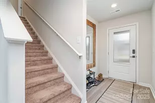 1717 Nia Rd, Charlotte, NC 28215 - Photo 3