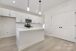 264 N Lackey St, Statesville, NC 28677 - Photo 9