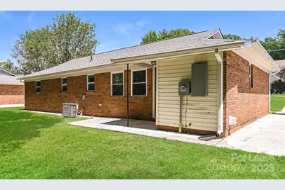 4700 Lawrence Orr Road, Charlotte, NC 28212 - Photo 15