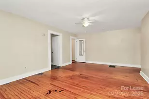 509 E 35th St, Charlotte, NC 28205 - Photo 5