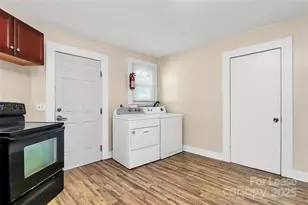 509 E 35th St, Charlotte, NC 28205 - Photo 7