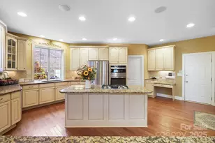 2016 Autumn Blossom Ln, Waxhaw, NC 28173 - Photo 13