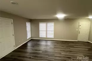 1830 Butterfly Ln, Charlotte, NC 28269 - Photo 7