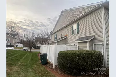 1830 Butterfly Lane, Charlotte, NC 28269 - Photo 15