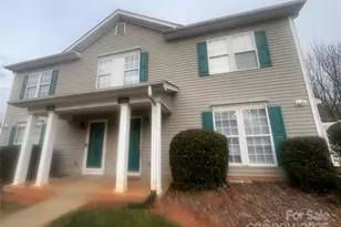 1830 Butterfly Ln, Charlotte, NC 28269 - Photo 3