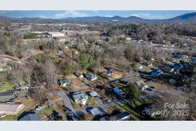 1226 Plaza Street NW, Lenoir, NC 28645 - Photo 23