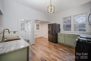 305 S Gaston St, Dallas, NC 28034 - Photo 17