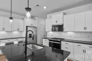 118 Canary Ln, Mooresville, NC 28115 - Photo 7