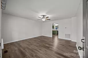 250 Douglas St, Salisbury, NC 28144 - Photo 5