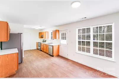 814 Mount Holly Huntersville Road, Charlotte, NC 28214 - Photo 11