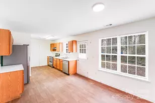 814 Mt Holly-Huntersville Rd, Charlotte, NC 28214 - Photo 11