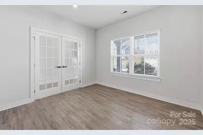 4711 Green Mountain Drive, Charlotte, NC 28215 - Photo 7