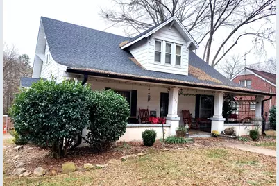 623 4th Avenue SW, Hickory, NC 28602 - Photo 1
