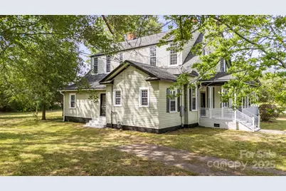 301 W Central Street, Maxton, NC 28364 - Photo 3