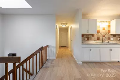 2016 19th Avenue Circle NE, Hickory, NC 28601 - Photo 15