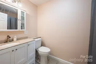 2016 19th Ave Cir NE, Hickory, NC 28601 - Photo 21