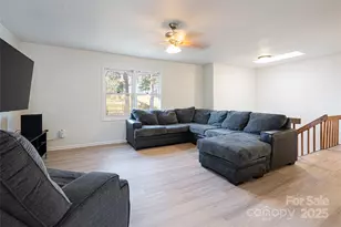 2016 19th Ave Cir NE, Hickory, NC 28601 - Photo 5