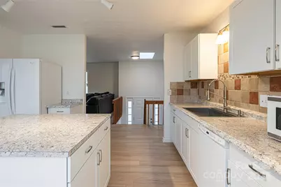 2016 19th Avenue Circle NE, Hickory, NC 28601 - Photo 7