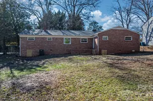 411 20th Ave NE, Hickory, NC 28601 - Photo 31