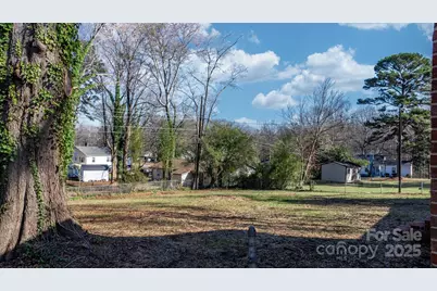 411 20th Avenue NE, Hickory, NC 28601 - Photo 33