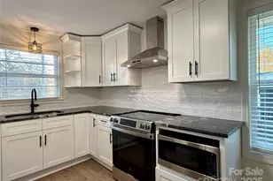 647 E Black St, Rock Hill, SC 29730 - Photo 5