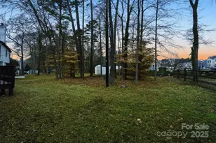 3818 Yorkford Dr, Charlotte, NC 28269 - Photo 33