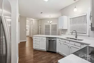 3818 Yorkford Dr, Charlotte, NC 28269 - Photo 17