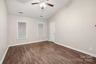 3818 Yorkford Dr, Charlotte, NC 28269 - Photo 11