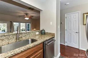 17541 Tuscany Ln, Cornelius, NC 28031 - Photo 7