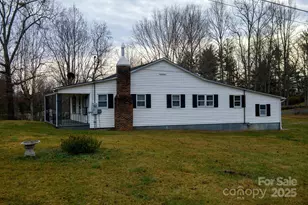 3235 Bee Mountain Rd, Lenoir, NC 28645 - Photo 5