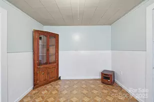 3235 Bee Mountain Rd, Lenoir, NC 28645 - Photo 15