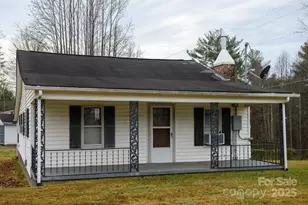 3235 Bee Mountain Rd, Lenoir, NC 28645 - Photo 3