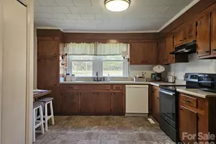 25 2nd St, Cramerton, NC 28032 - Photo 9