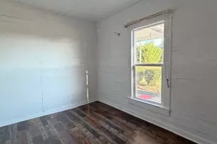 1711 Dickinson Rd, Hickory, NC 28602 - Photo 5