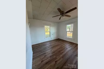 1711 Dickinson Road, Hickory, NC 28602 - Photo 3