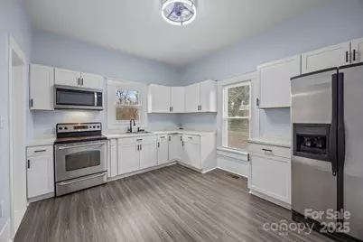 1312 Wilson W Lee Boulevard, Statesville, NC 28677 - Photo 11