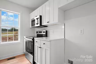 4786 Thoreau Dr, Conover, NC 28613 - Photo 11