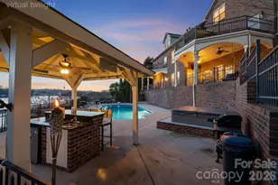 121 Pleasant Pointe Dr, Hickory, NC 28601 - Photo 3