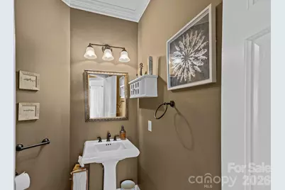 121 Pleasant Pointe Drive, Hickory, NC 28601 - Photo 17