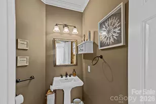 121 Pleasant Pointe Dr, Hickory, NC 28601 - Photo 17