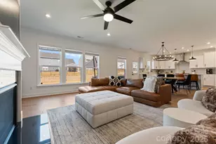 11016 Larkslea Ln, Charlotte, NC 28278 - Photo 17