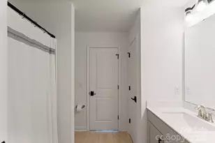 11016 Larkslea Ln, Charlotte, NC 28278 - Photo 37