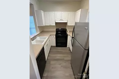 6377 Mallard View Lane, Charlotte, NC 28269 - Photo 3