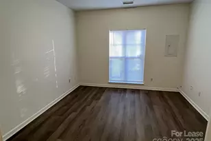 6377 Mallard View Ln, Charlotte, NC 28269 - Photo 11