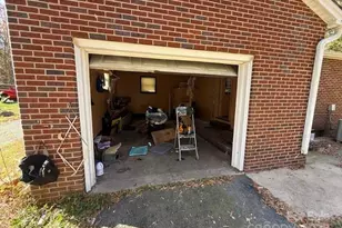 1411 Butler St, Winston Salem, NC 27107 - Photo 37