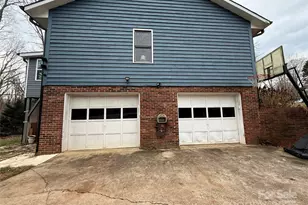 1163 Hidden Creek Cir, Hickory, NC 28602 - Photo 27